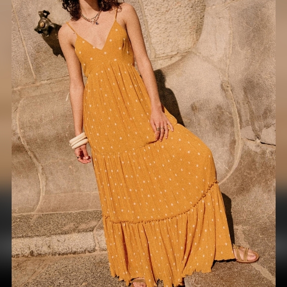 Sezane Dresses & Skirts - Sezane Helene Dress
